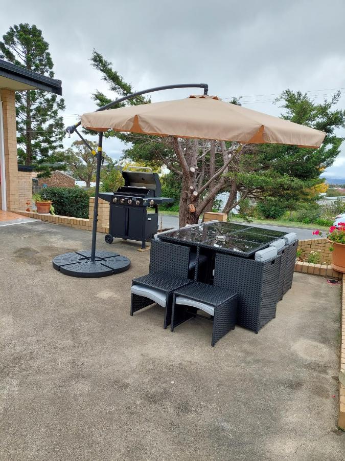 Settlers Motor Inn Тентерфилд Экстерьер фото