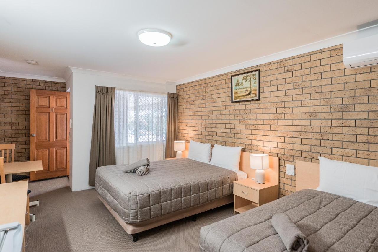 Settlers Motor Inn Тентерфилд Экстерьер фото